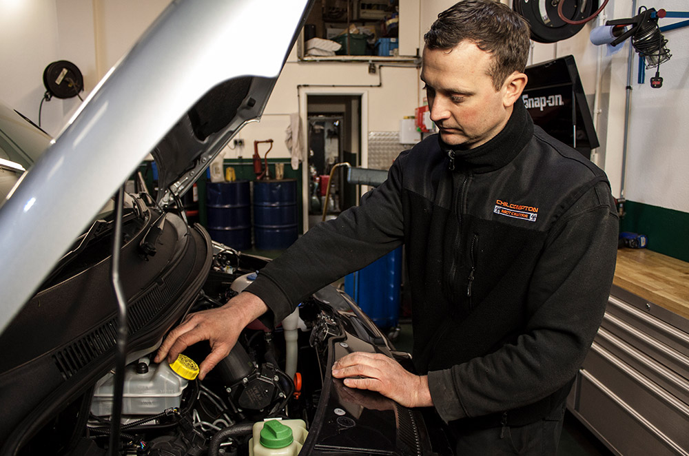 Chilcompton MOT Centre Website Photography